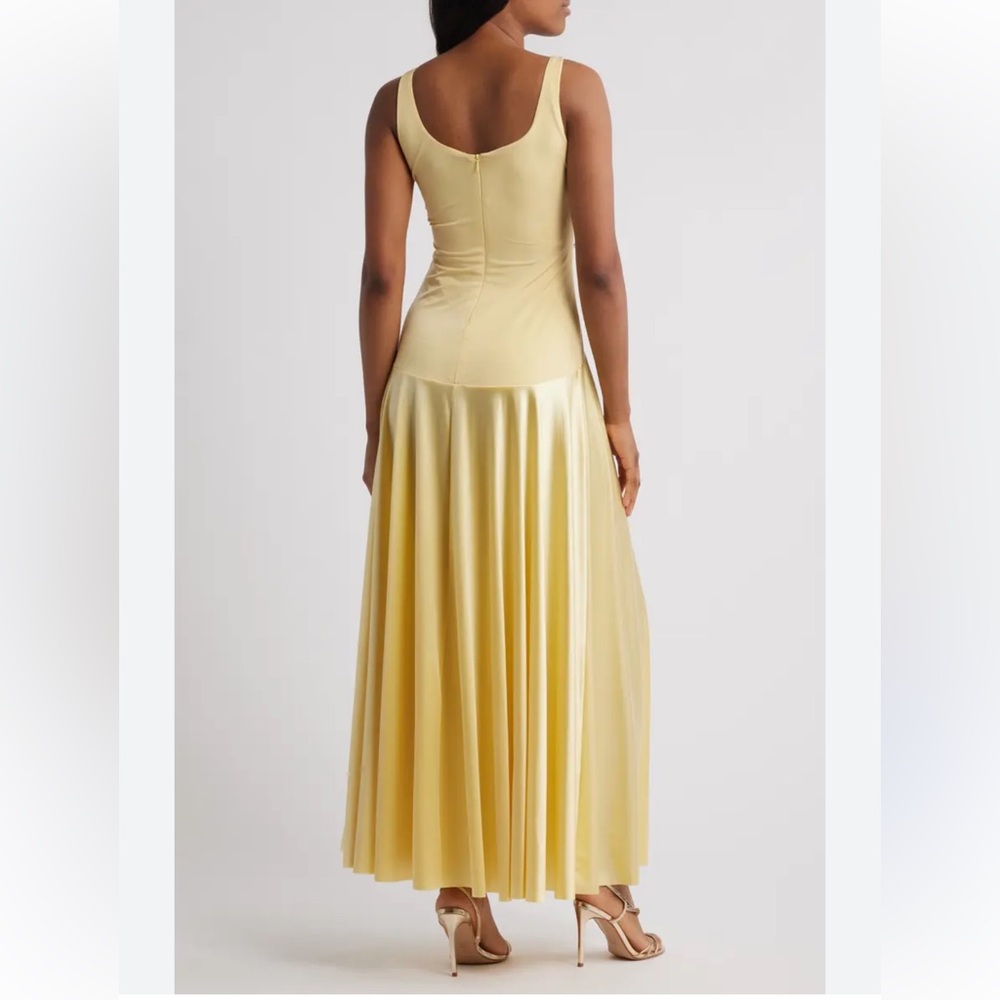 Rare London Curve waist Elegant Yellow Women's Maxi Dress size 4 Used